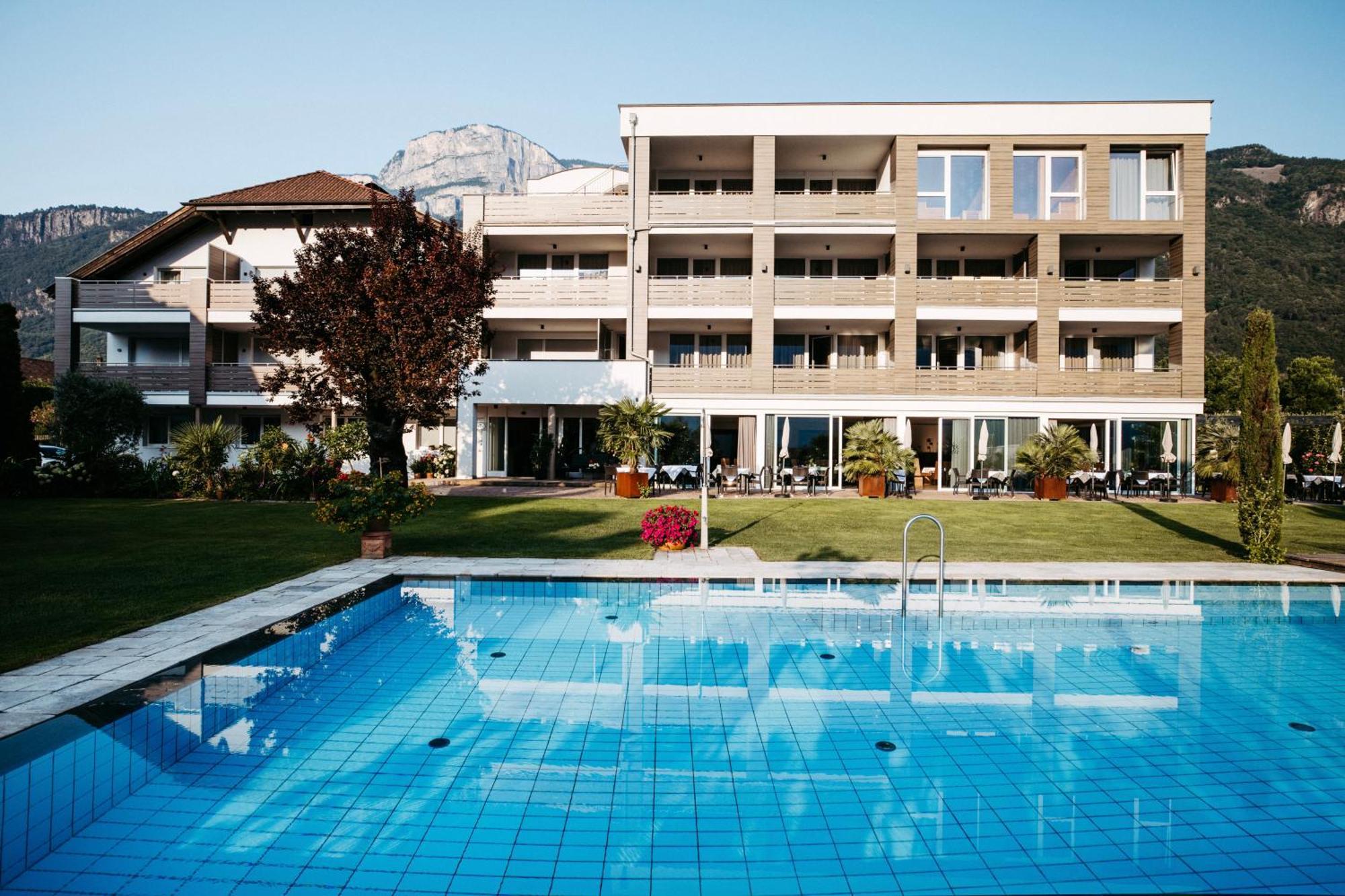Hotel Gantkofel Andrian Bagian luar foto